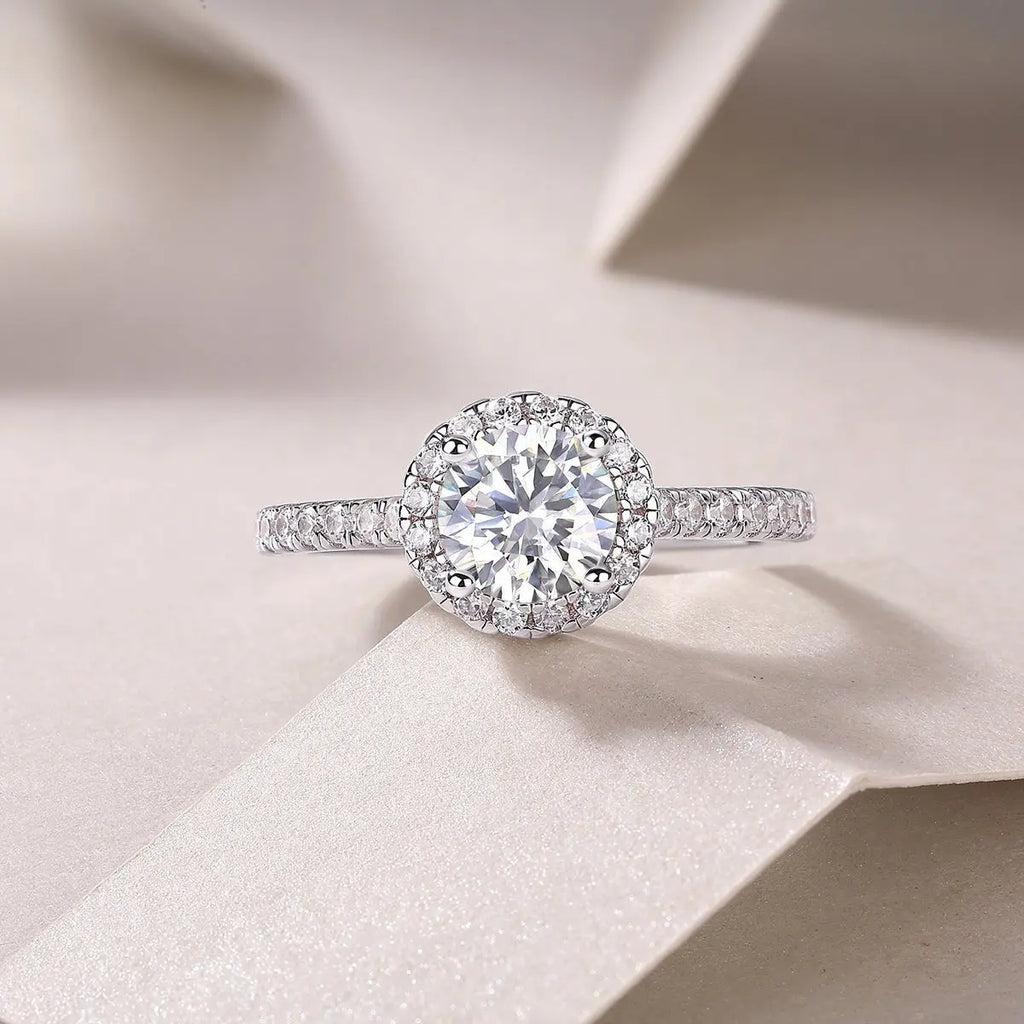 Elegance Pure: 1 Carat Moissanite Platinum Plated Ring Mohamed jewelry My Store