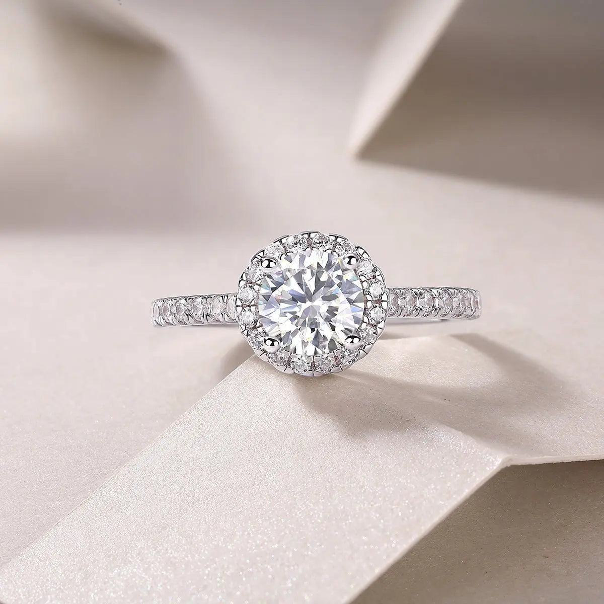 Elegance Pure: 1 Carat Moissanite Platinum Plated Ring Mohamed jewelry My Store