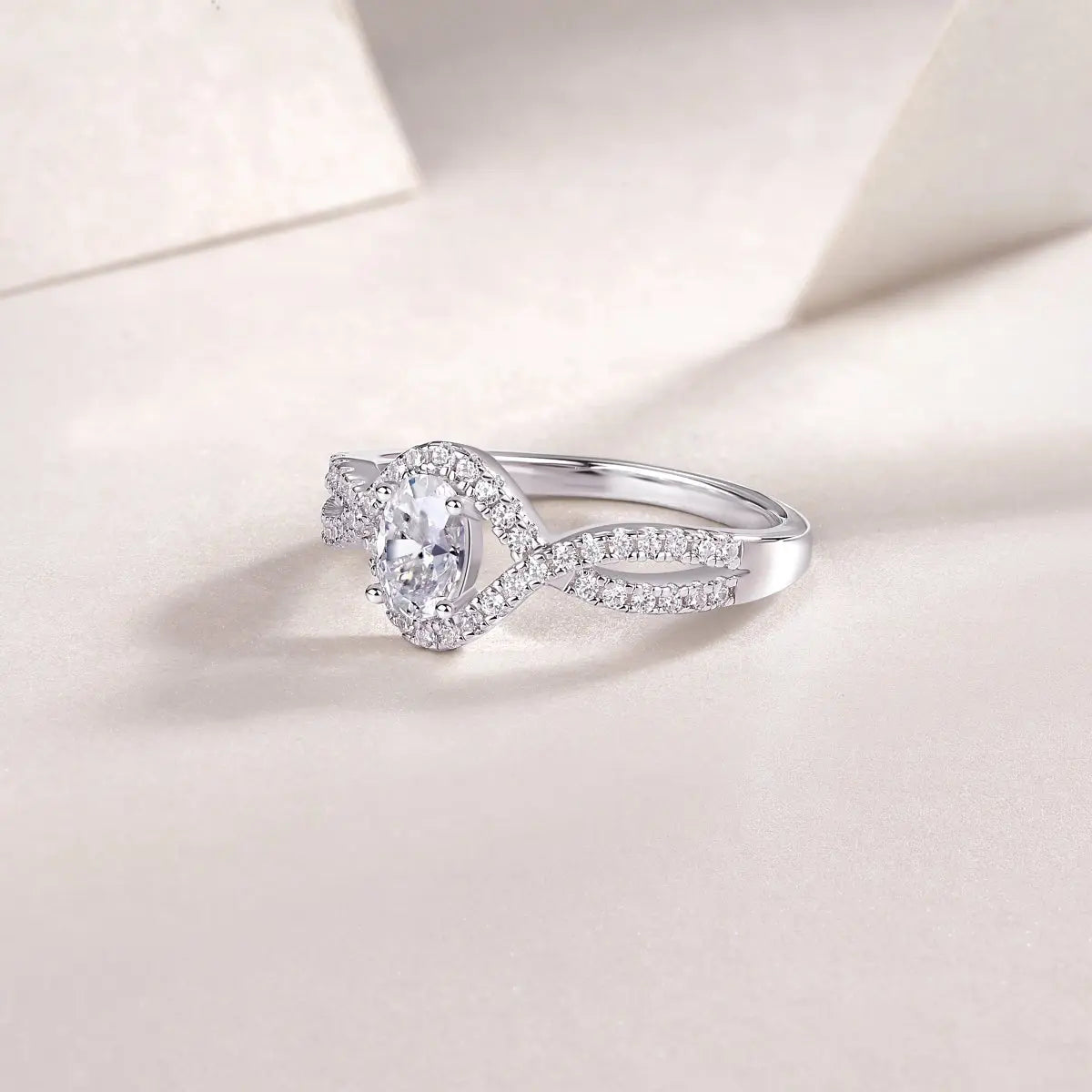 Elegant Moissanite Egg-Shaped Platinum-Plated Silver Ring Mohamed jewelry My Store