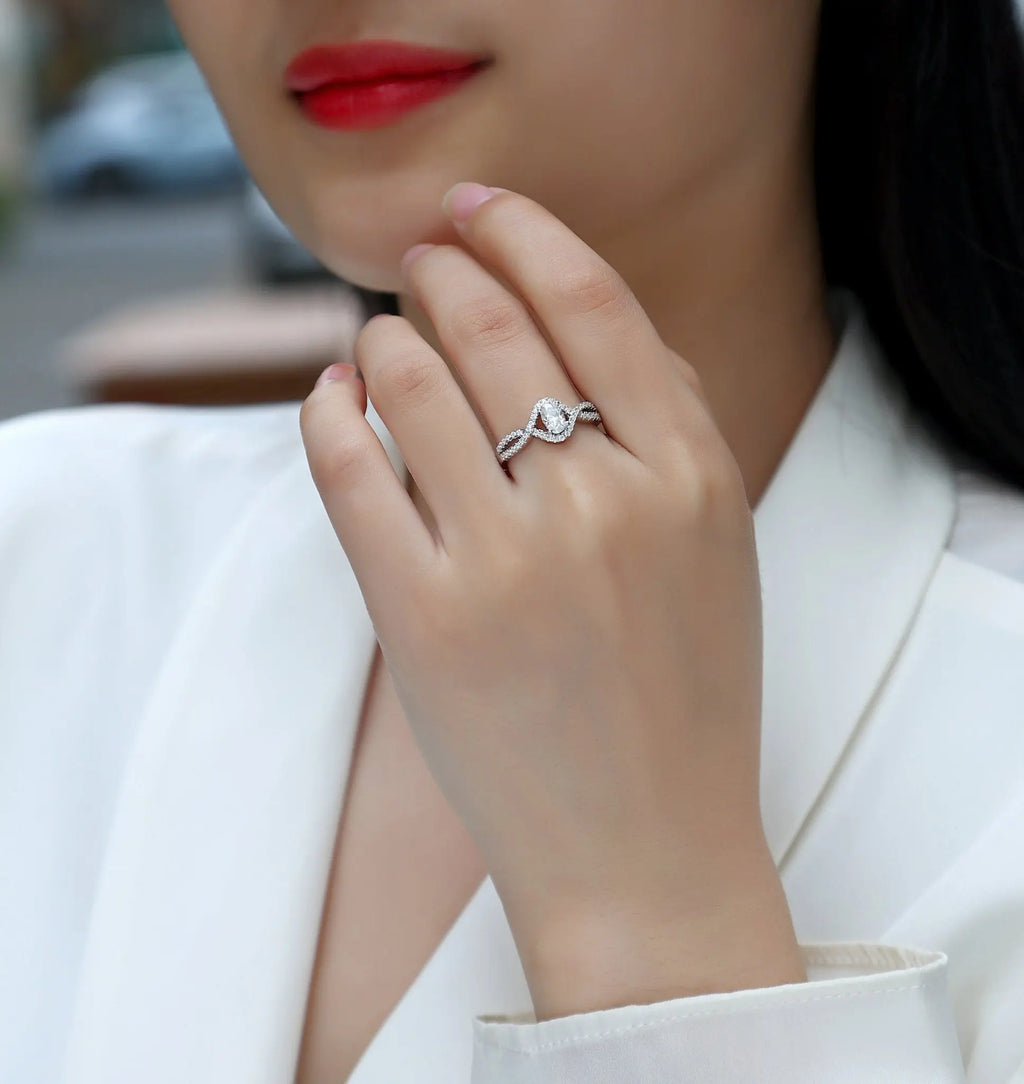 Elegant Moissanite Egg-Shaped Platinum-Plated Silver Ring Mohamed jewelry My Store