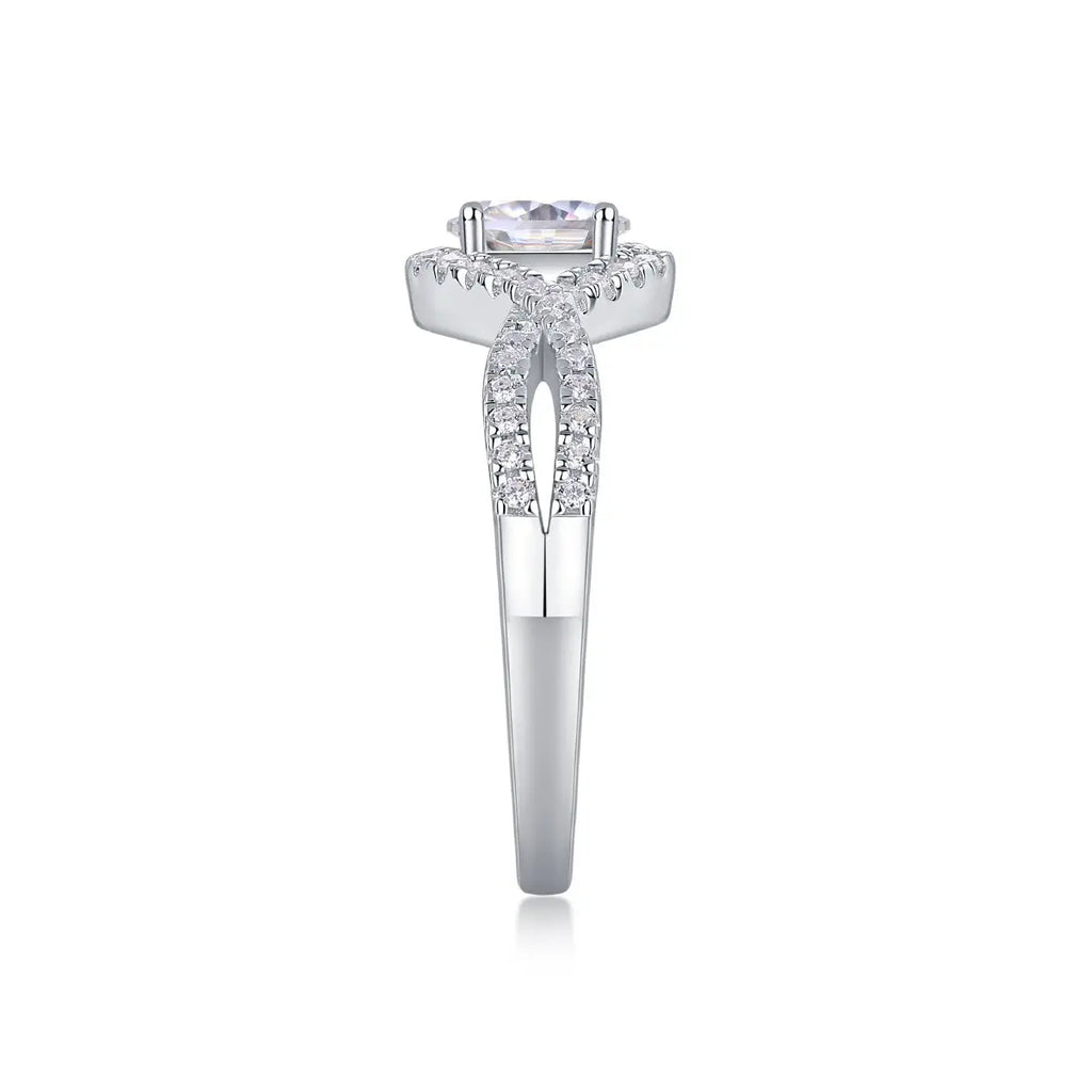 Elegant Moissanite Egg-Shaped Platinum-Plated Silver Ring Mohamed jewelry My Store