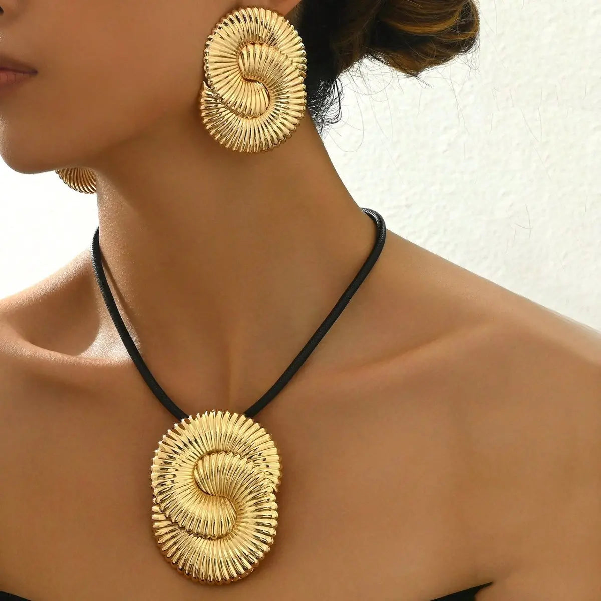 Glamorous Golden Spiral Jewelry Set  - A Statement Of Elegance Mohamed jewelry My Store