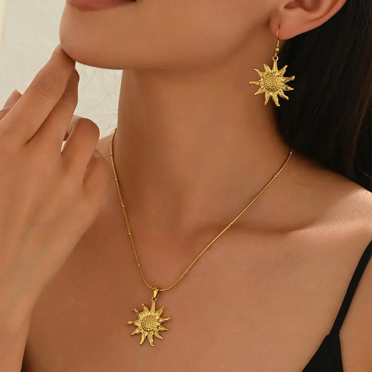 Lxalry 18K Gold Plated Stainless Steel Sun Pendant Necklace And Earrings Set For Women Mohamed jewelry My Store