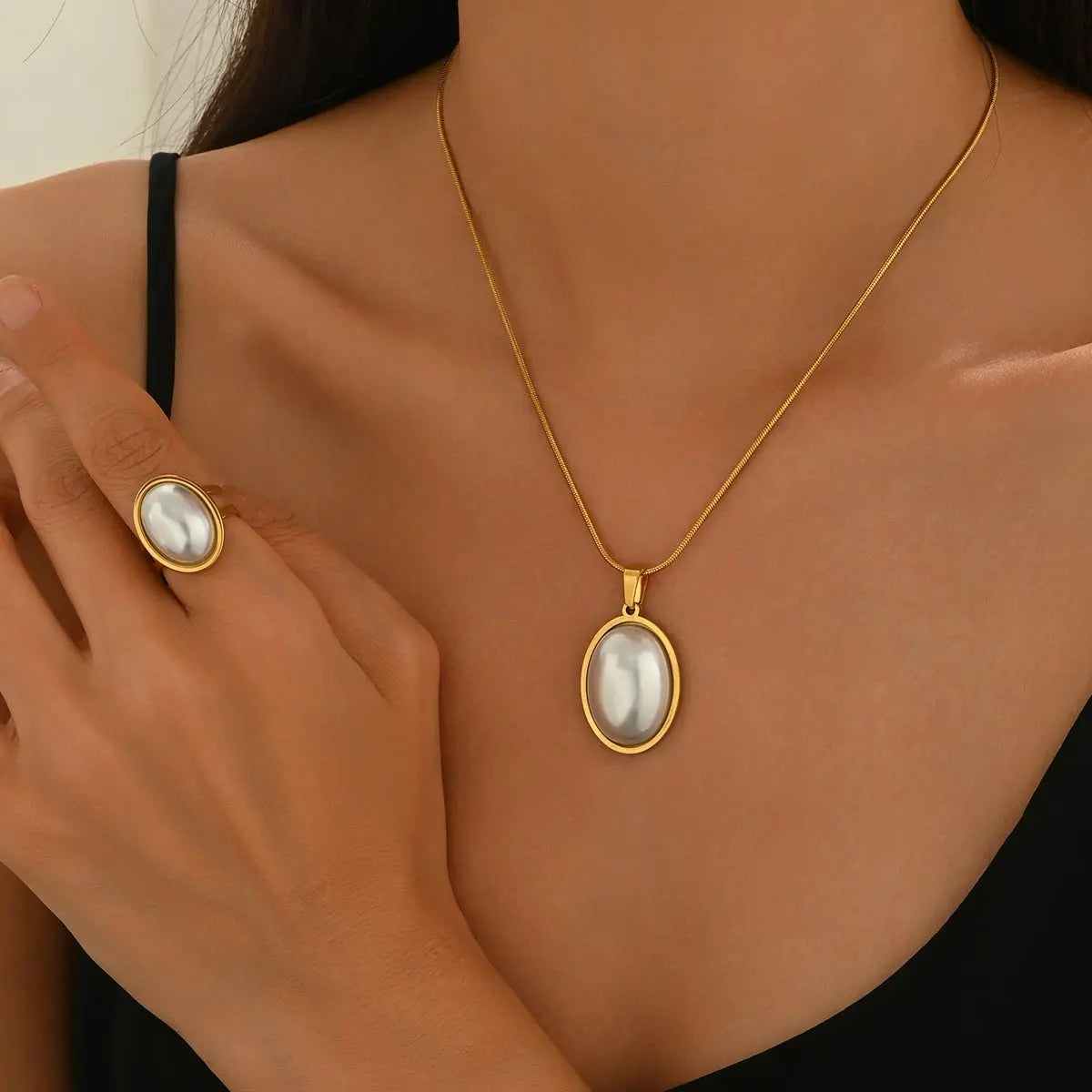 Lxalry Golden Jewelry Set - Elegant Necklace & Ring Combo With Oval Design, Metal Polished Finish Mohamed jewelry My Store