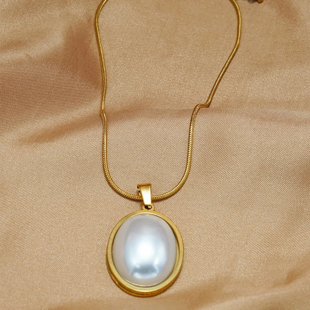 Lxalry Golden Jewelry Set - Elegant Necklace & Ring Combo With Oval Design, Metal Polished Finish Mohamed jewelry My Store