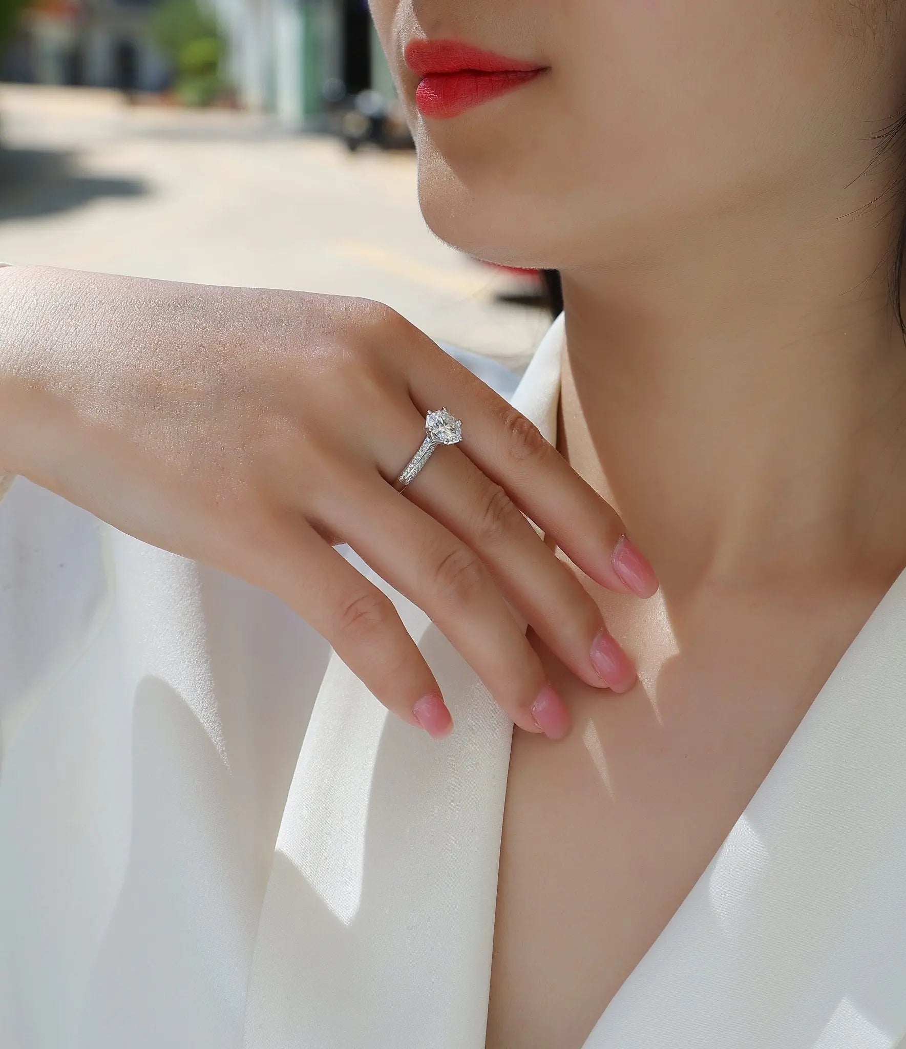 Platinum-Plated Moissanite Ring, 2 Carat, Gift-Ready Elegance Mohamed jewelry My Store